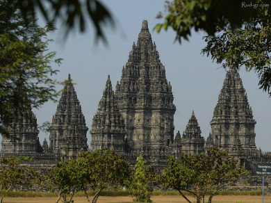 Java Prambanan Temple.jpg