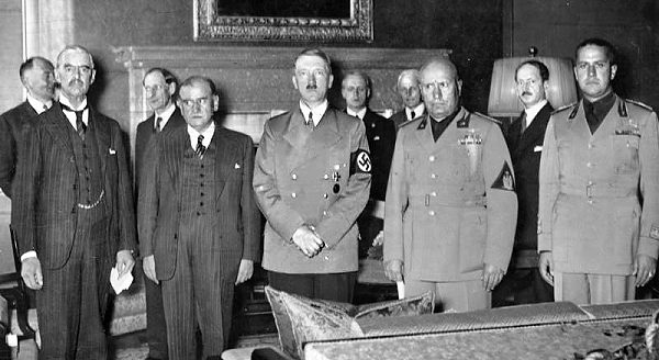 Participants at the Munich agreement.jpg