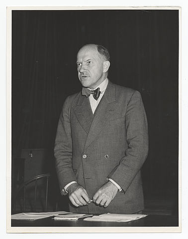 Paul Manship 1941.jpg